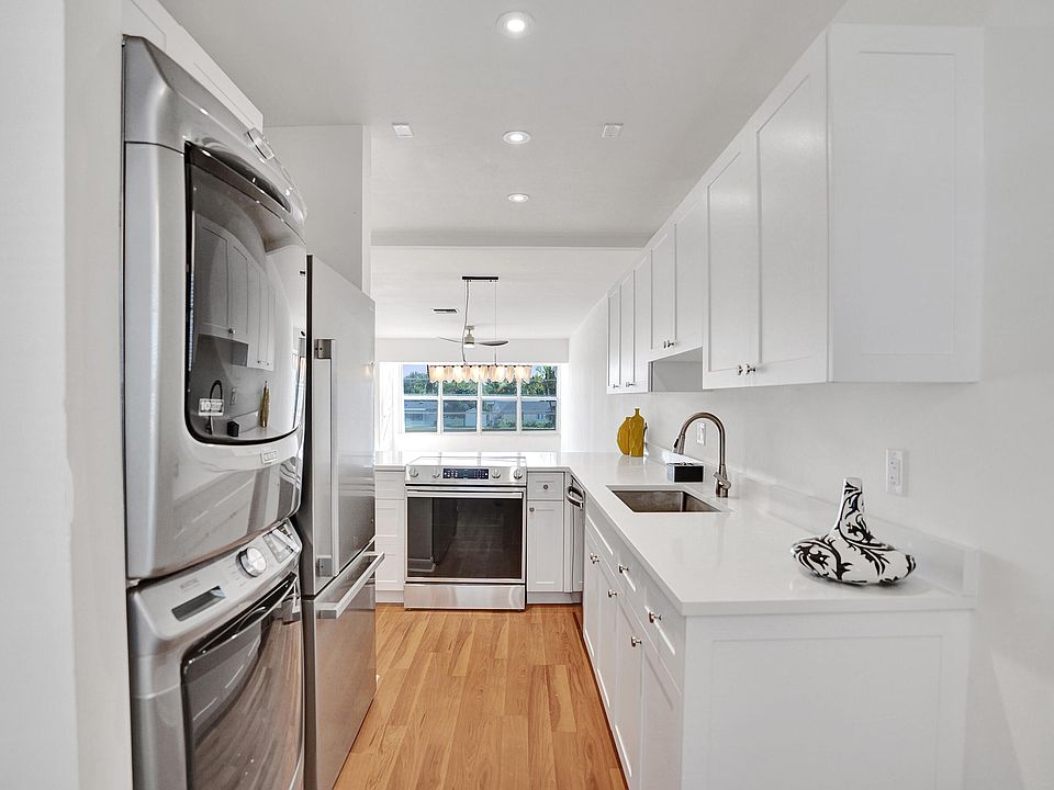 1st image of 1130 Mahogany Way #203