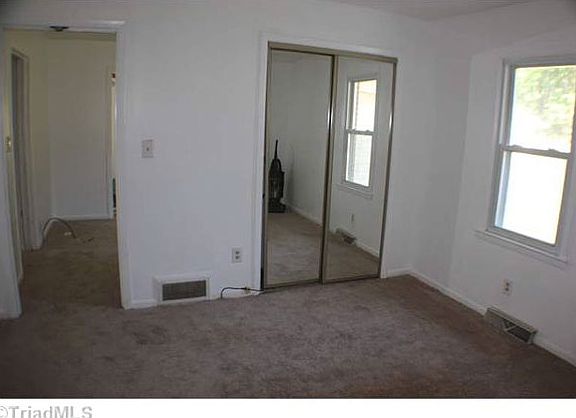 5th image of 345 NE Pine St