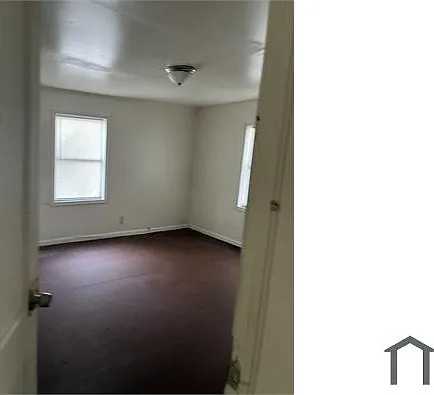 266 Burton Ave — Photo 6