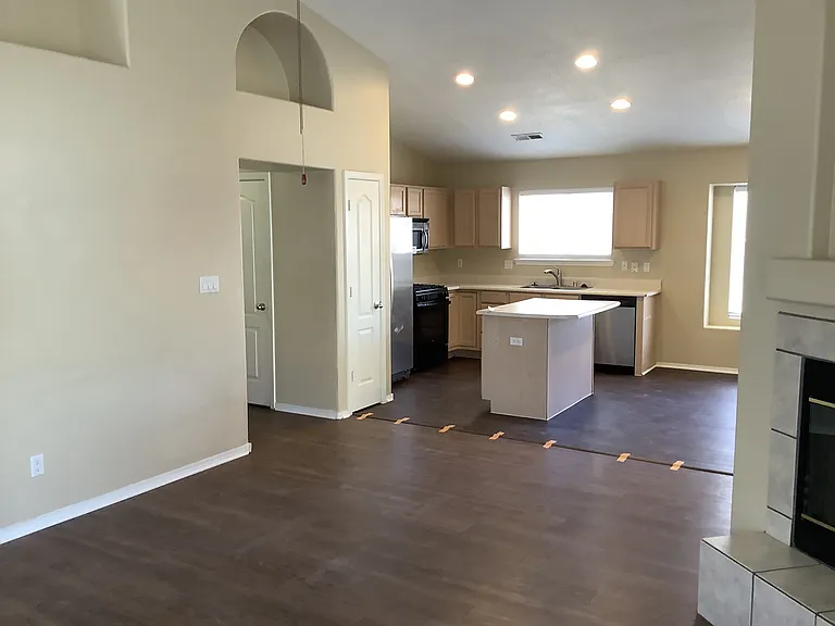 7623 Banyon Ave NW — Photo 6