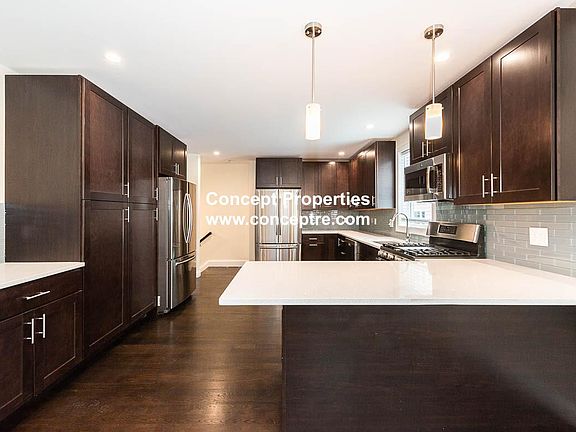 2nd image of 10A Marion St #102