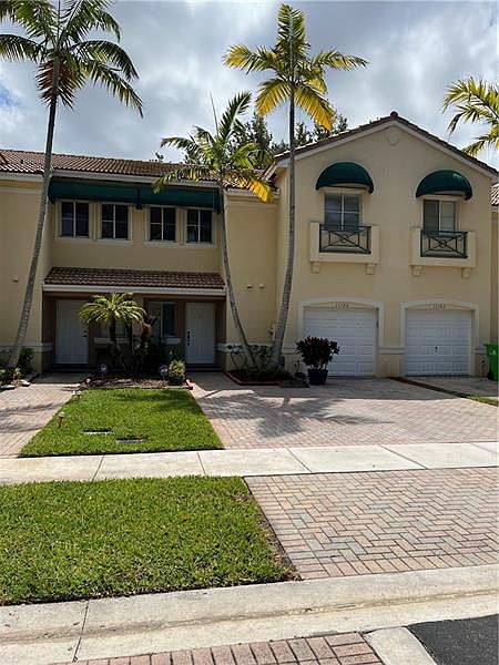 1st image of 11386 NW 33rd St