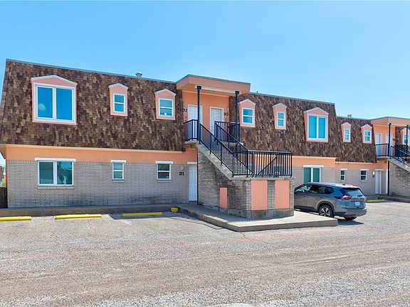 3rd image of 700 Island Retreat Rd Unit 32