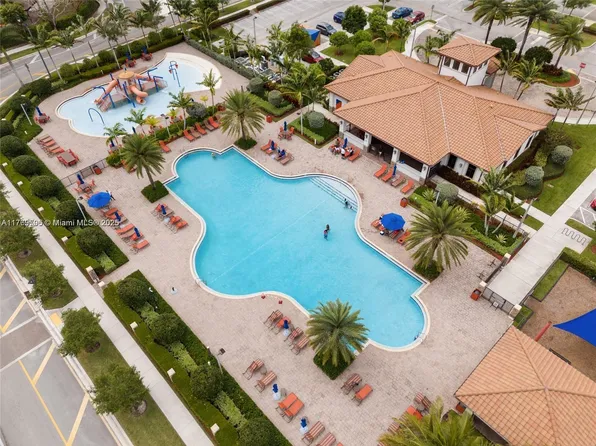 3626 SE 1st St, Homestead, FL 33033