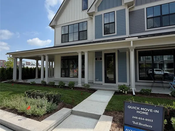 401 S Center St #32, Northville, MI 48167