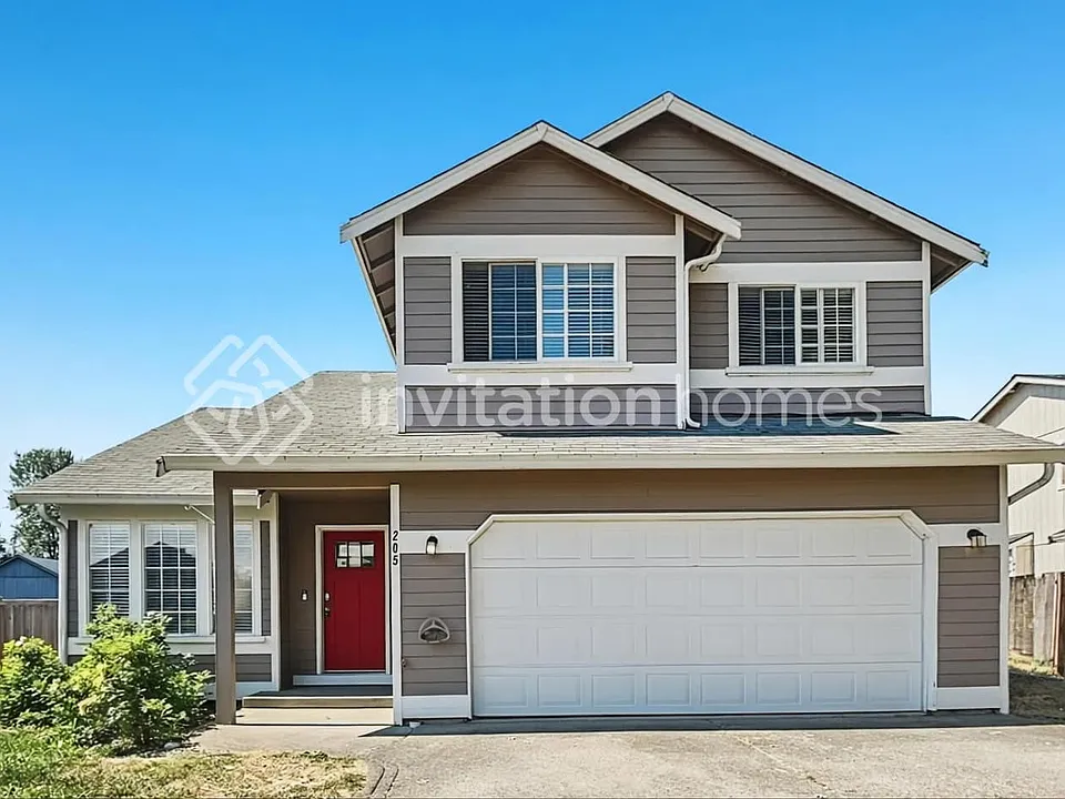 205 Orting Ave NW