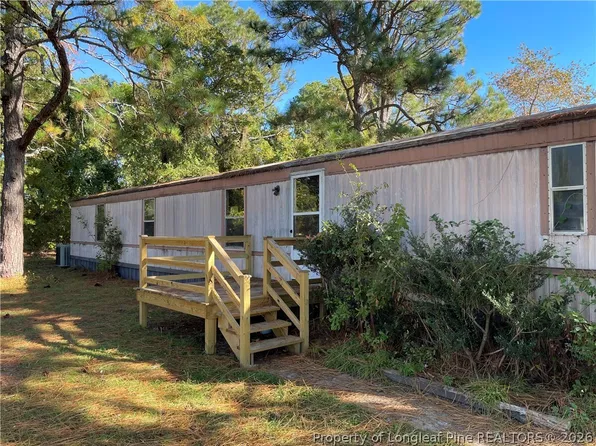 221 Auburn St, Fayetteville, NC 28306