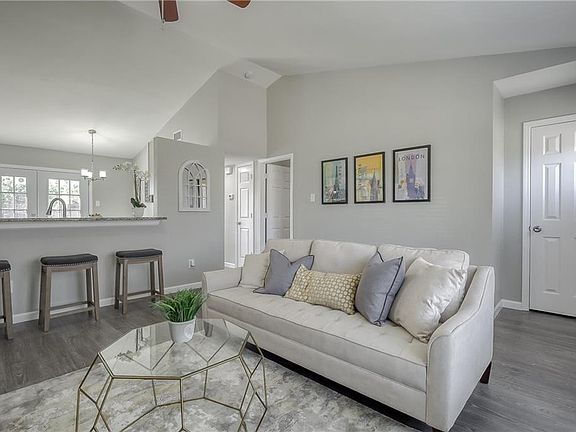 4th image of 1806 Portsmouth Dr