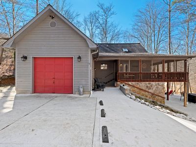 1123 Cove Pointe Rd, La Follette, TN, 37766