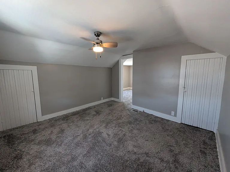 709 Pendleton Ave — Photo 7