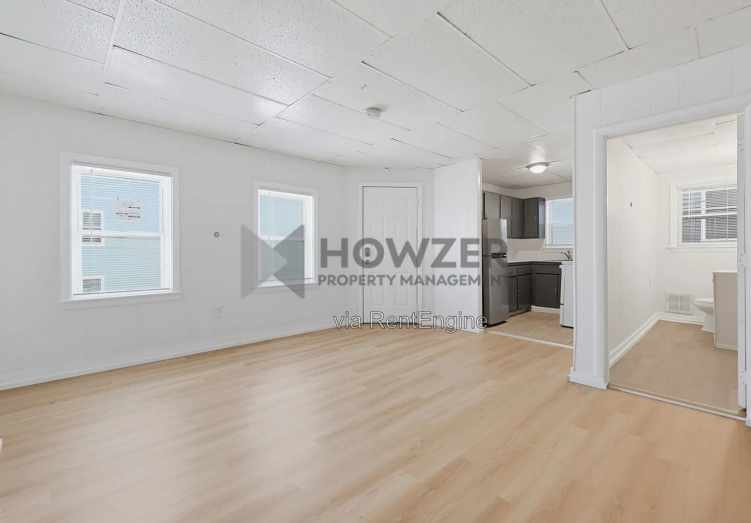 3 bed, 1.0 bath, 700 sqft, $1,650 — Photo 2