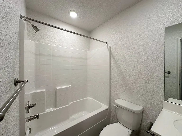 121 Dolphin Dr — Photo 19