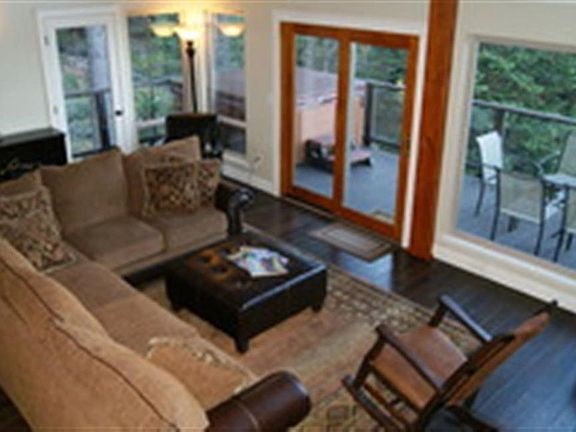 4th image of 1152 Clearview Ct