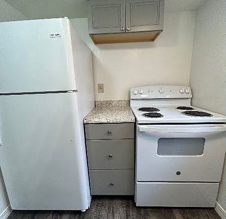 4th image of 322 S 11th Ave #B