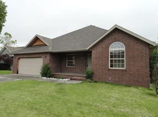 3611 E Lombard St, Springfield, MO 65809