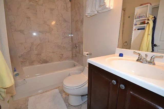3121 N Hoyne Ave #1 — Photo 15