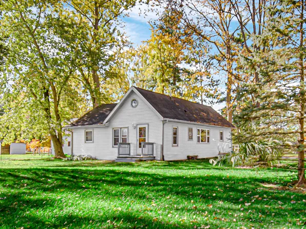 10102 N 215 E, La Porte, IN 46350