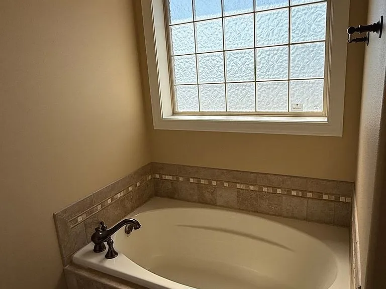 3325 Lucky Penny Ln — Photo 11