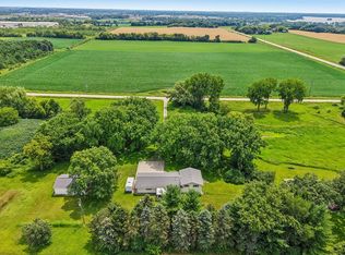 W8560 Hemlock Rd, Beaver Dam, WI 53916