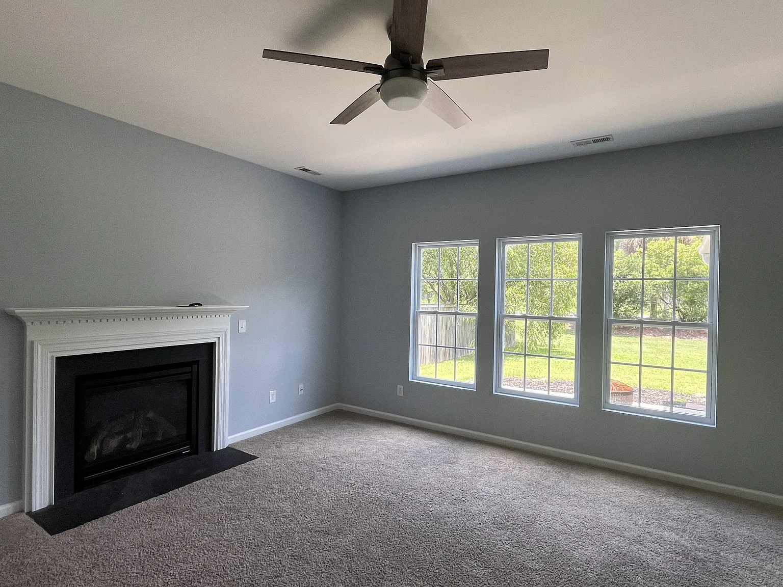 292 Mayfield Drive - 1 — Photo 2