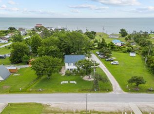 109 Corbett Davis Rd, Davis, NC 28524