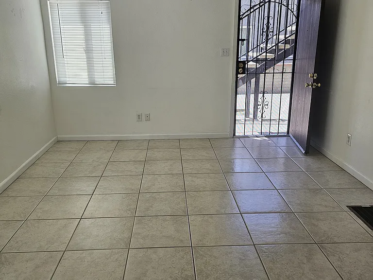 117 S 10th St #117 — Photo 5