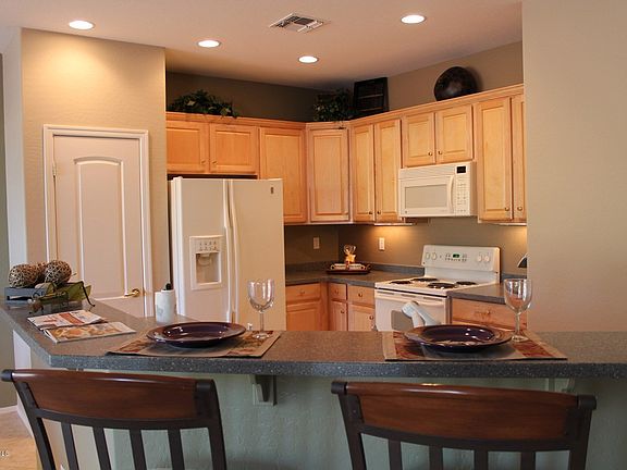 5th image of 13424 W Chapala Ct