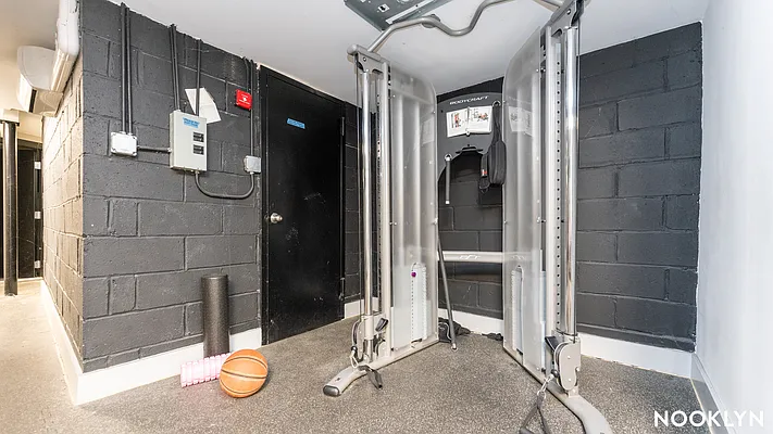 Rented by Nooklyn NYC LLC | media 27