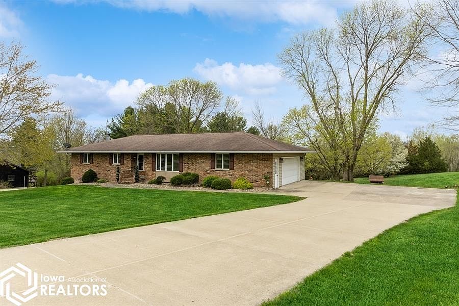 106 Hillcrest Dr, New London, IA 52645 Zillow