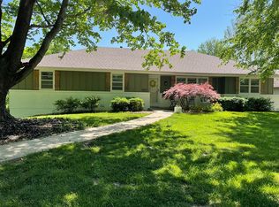 8207 NW Miami St, Weatherby Lake, MO 64152