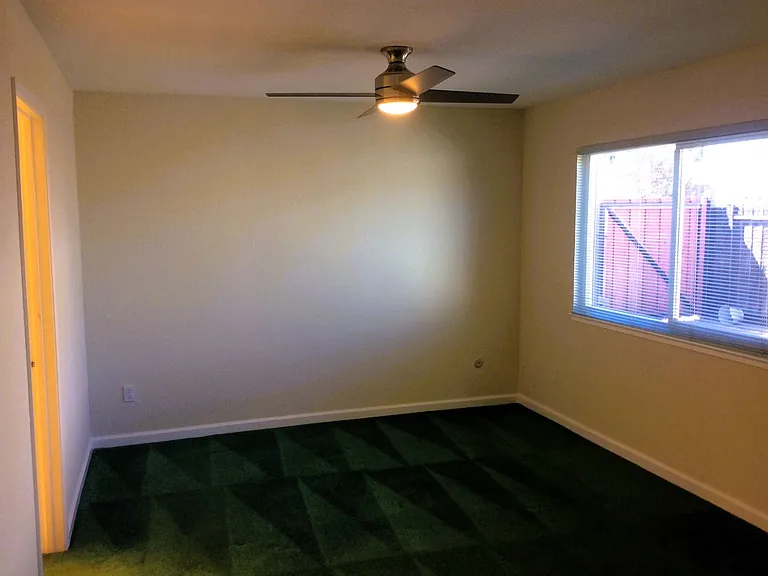 5248 Felicia Ave — Photo 5