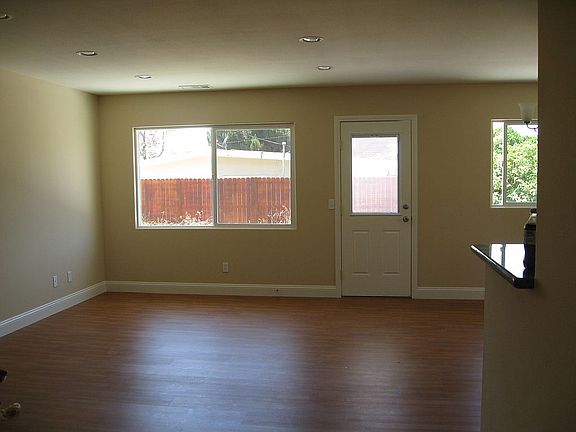3rd image of 11213 El Arco Dr