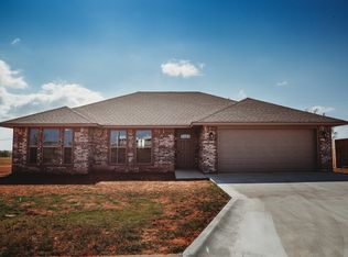 108 Mulberry Ln, Elk City, OK 73644