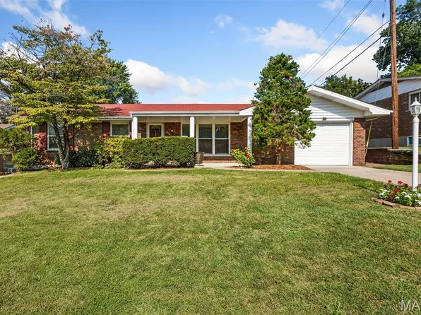 109 Meadowlark Ln, Saint Charles, MO 63301