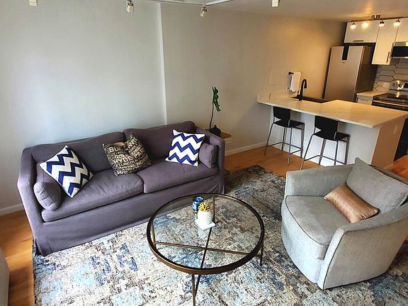 5th image of 1221 N Dearborn Pkwy #1606S