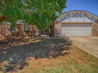1015 Taurus Dr, Edmond, OK 73003