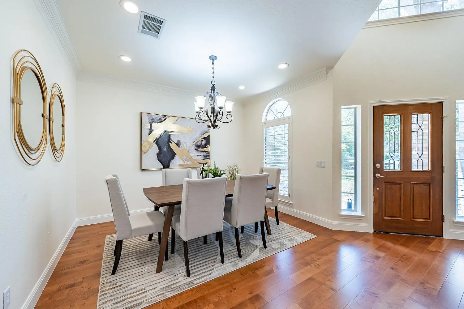 4 bed, 3.0 bath, 3404 sqft, $3,990 — Photo 3