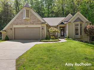 1995 W Glen Ct, Muskegon, MI