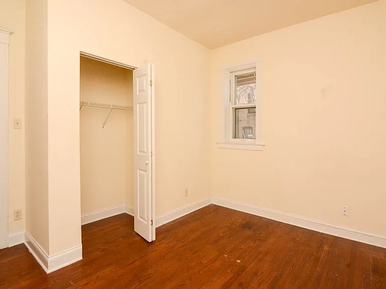 2825 W Logan Blvd #2 — Photo 16