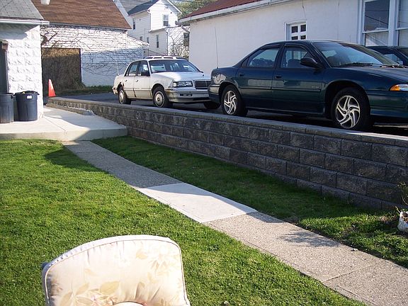 New retaining wall in back