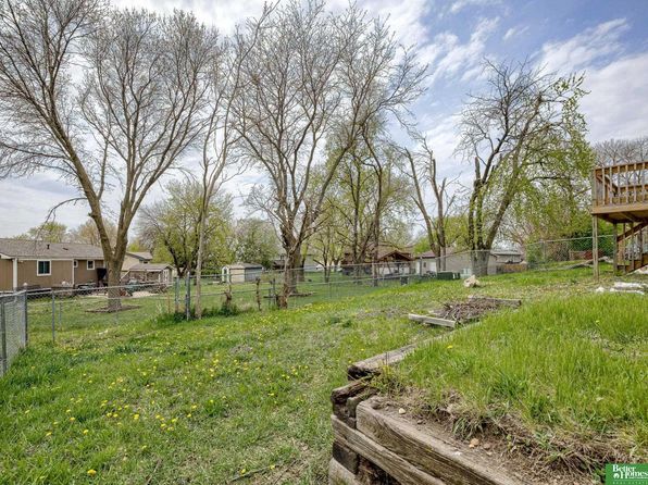 12923 Ames Ave, Omaha, NE 68164