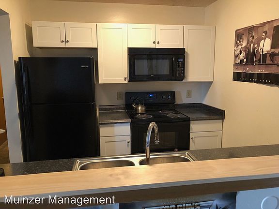 3rd image of 300 N Salisbury St APT 29