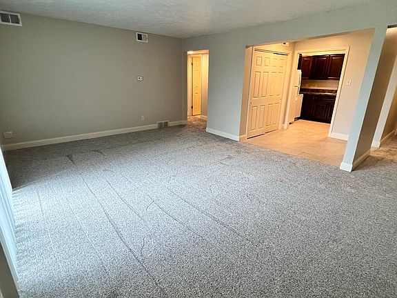 4th image of 7103 Van Dorn St