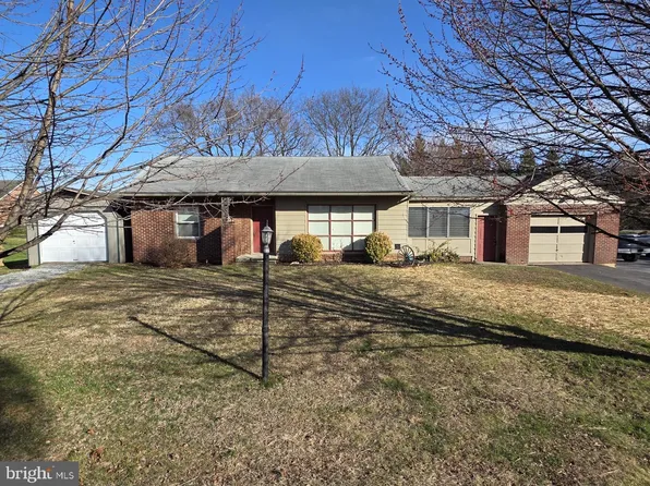 13517 Paradise Church Rd, Hagerstown, MD 21742