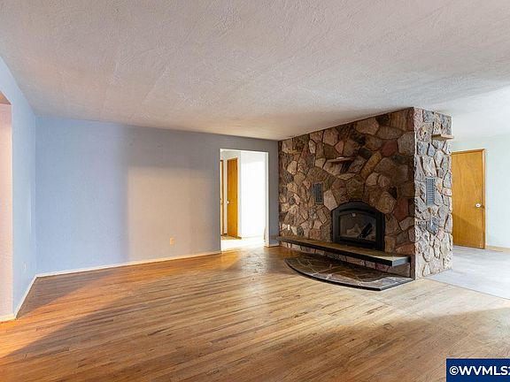 4th image of 3158 19th Pl NW