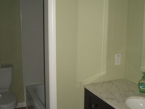4th image of 3502 Bridge Manor Dr
