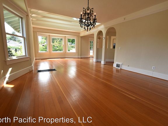 3rd image of 1714 E Highland Dr #1716