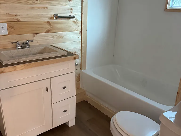 6312 Earl St SW — Photo 9