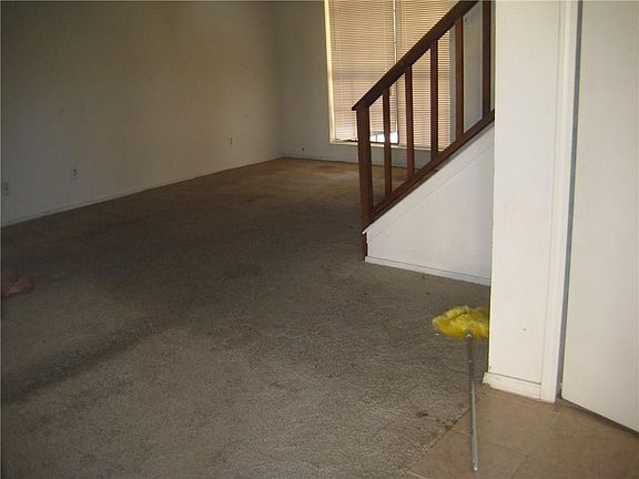 4th image of 3313 Forest Creek Dr