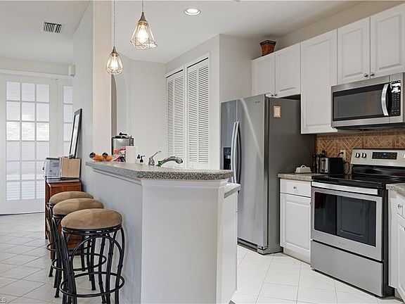 5th image of 1340 Sweetwater Cv Unit 202